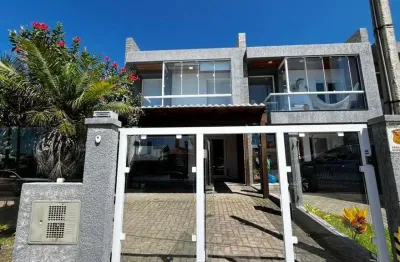 Casa com 3 quartos à venda na Rio Negro, 763, Centro, Xangri-Lá