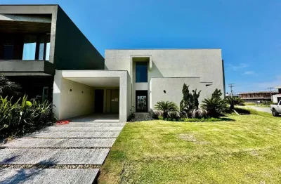 Sobrado contemporâneo beira de lago 4 suítes Condomínio Sunset Xangri-lá