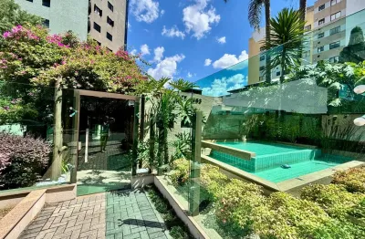 Linda cobertura duplex pronta para morar no Batel - ensolarada e ampla