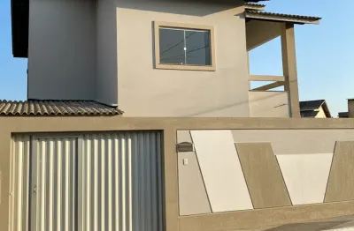 Casa de esquina em ipitanga – 4/4, 3 suítes, reformada e próxima a vilas do atlântico