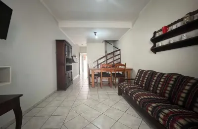 Sobrado 2 dorms. em condomínio frente à praia grande/ubatuba