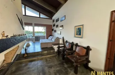 Casa a venda na rua nevada, jardim quebec, 800 m² com 3 dormitórios sendo 1 suíte, londrina/pr.