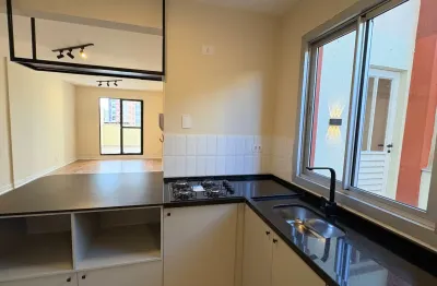 Apartamento reformado com duas varandas no centro de londrina