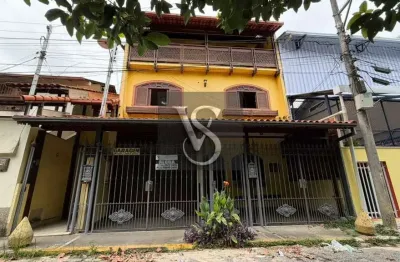 Casa com 4 quartos para alugar no Centro, Nova Friburgo 