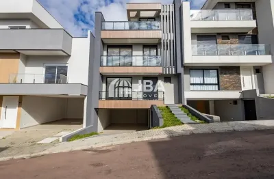 Casa de alto padrão com vista 360º, localizada em condomínio com 135 casas. conta com portaria 24h, salão de festas, espaço gourmet, espaço fitness, sala de jogos, brinquedoteca, quadra poliesportiva 