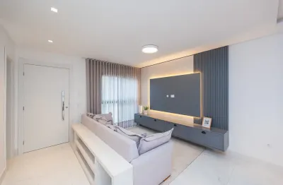 Residencial Bacacheri – Sobrados em Condomínio Localização privilegiada no Bacacheri! Próximo a parques, escolas, mercados e toda a comodidade que sua família precisa. Conforto, segurança e praticidad