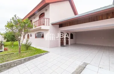 Casa espaçosa, com um quintal generoso, oferecendo conforto e a tranquilidade para sua família. imagine-se desfrutando de momentos inesquecíveis em um ambiente acolhedor e perfeito para criar lembranç