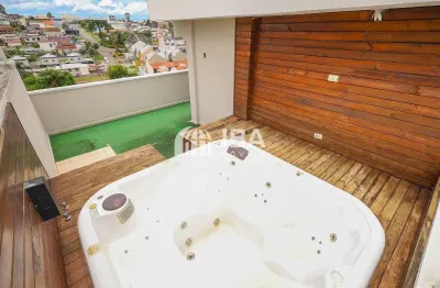 Cobertura Duplex dos Sonhos com Vista Panorâmica!  Viva o privilégio de morar no alto, com hidromassagem, vista deslumbrante e 2 vagas de garagem paralelas. Exclusividade, conforto e sofisticação em c