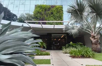 Apartamento de Alto Padrão à Venda – Edifício Antônio Schwabe | Zona 01 – Maringá/PR