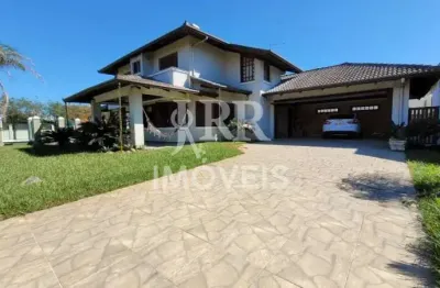 Casa de esquina, nova tramandaí, duas quadras do mar, mobiliada