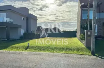 Terreno 12x25, escriturado, localizado no condomínio marítimo