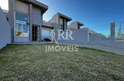 Geminado, três dormitórios sendo um suíte, localizada no centro de imbé