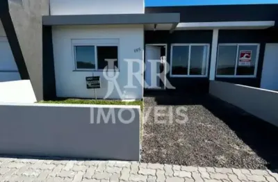 Geminado, mobiliado, dois dormitórios sendo um suíte, localizada em imbé