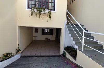 Sobrado reformado com piscina e área gourmet , rua vicente pelosi (rua fechada com segurança 24hs)