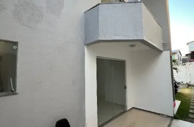 Alugo casa em condomínio fechado 2 suítes no marisol r$ 3.000 já com taxas