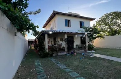 Alugo excelente casa 4/4 com energia solar no condominio vilas do joanes na estrada do coco r$6.000