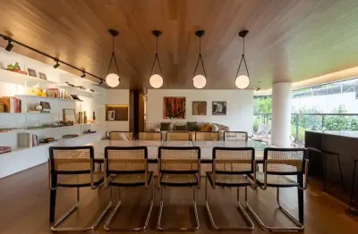 Morar no portugal 587 no brooklin é ter garantia de  unidades espaçosas de 4 suítes   e metragens entre 205mt a 229mt , o condominio oferece um clube privativo.