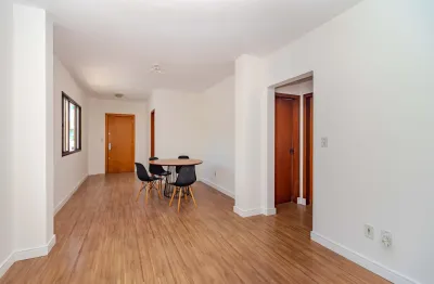 Vende e aluga a poucos passos do mar - centro de balneário camboriú