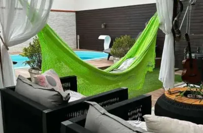 Casa com 2 quartos à venda na Rua dos Cocãos, 86, Madri, Palhoça