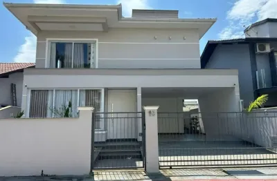 Casa com 3 quartos à venda na Rua dos Bem-me-queres, 16, Pedra Branca, Palhoça