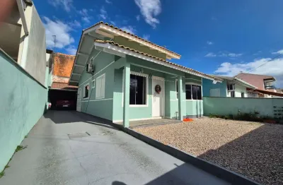 Casa com 3 quartos à venda na Rua das Goiabeiras, 106, Madri, Palhoça