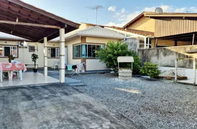 Casa com 2 quartos à venda na Rua das Frutas do Conde, 120, Madri, Palhoça