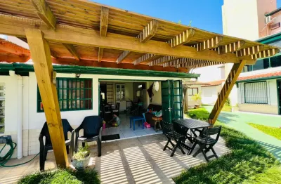 Excelente  Sobrado em Condomínio com Lazer Completo, ideal para famílias que buscam tranquilidade, conforto e segurança