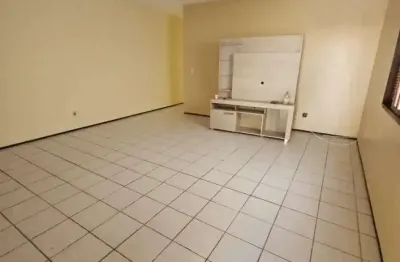 Casa com 3 quartos à venda na Rua Rosa Provencial Delgado, Parque Pinheiros, Taboão da Serra