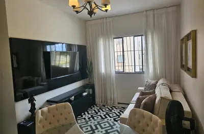 Apartamento com três quartos a venda em Messejana perto da Frei Cirilo