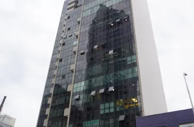 Sala comercial com 4 salas para alugar na Rua Emiliano Perneta, 297, Centro, Curitiba