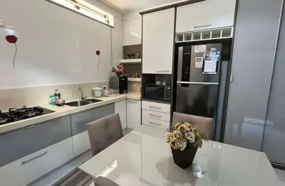 Casa com 3 dormitórios à venda, 200 m² por R$ 1.500.000 - Parque Residencial Nardini - Americana/SP