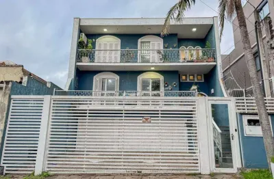 Casa com 7 quartos à venda na avenida josé gertum, 126, chácara das pedras, porto alegre por r$ 1.450.000