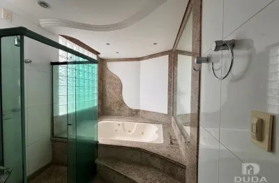Exclusiva cobertura à venda em Campinas, com três suítes elegantes, área de lazer completa e piscina privativa para momentos inesquecíveis