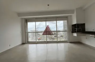 Apartamento à venda, com 3 suítes, 2 vagas cobertas, salas de tv e jantar, área gourmet e vista pan
