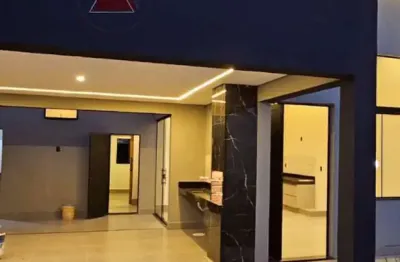 Casa à venda com, 3 dormitórios, 1 suíte, 2 banheiros, área gourmet e paisagismo, 4 vagas garagem,