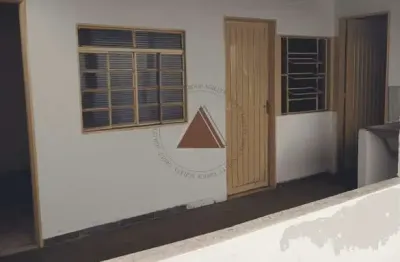 Casa à venda com, 3 dormitórios, 2 banheiros, 2 vagas, edicula separada no fundo, no bairro jardim