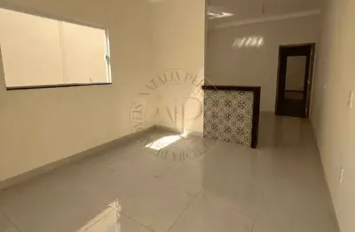 Casa á venda, com 2 dormitórios, espaço para o 3º dormitório, área gourmet, entra no pmcmv  e já te