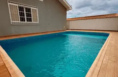 Sobrado à venda com, 3 dormitórios, 3 banheiros, área de lazer, piscina, 4 vagas garagem coberta, n