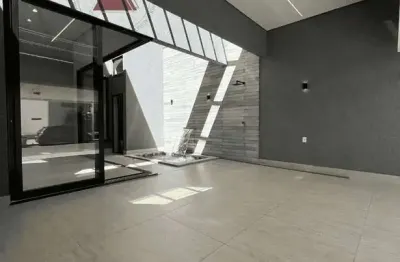 Casa à venda com, 3 quartos, 1 suíte master com closet e claraboia, 2 banheiros, 2 vagas garagem co