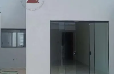 Casa à venda com , 2 dormitórios, 2 banheiros, churrasqueira, varanda, àrea gourmet, lavanderia, no