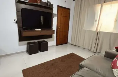 Apartamento à venda com, 2 dormitórios, 1 suíte, 2 banheiros, lavanderia, garagem coberta, com móve