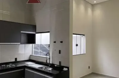 Casa à venda com,  3 Dormitórios, 1 Suíte, 2 Banheiros, Garagem coberta para 2 carros, Churrasqueir