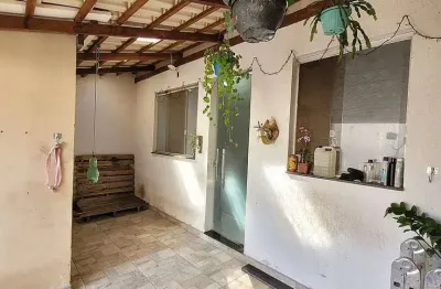 Casa com 2 quartos à venda na Rua Alfenas, Resplendor, Igarapé