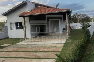 Casa em Condomínio para Venda em Paranapanema, Santa cristina Xlll, 2 dormitórios, 1 suíte, 2 banheiros, 2 vagas