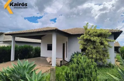 Casa com 3 quartos (1 suíte) no Condomínio das Nascentes. Inf.: (61) 9.8300-2010.