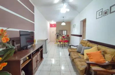 Apartamento na praia das pitangueiras. guarujá-sp, reformado a 2 quadras do mar de 2 quartos sendo 1 suíte com 1 vaga.