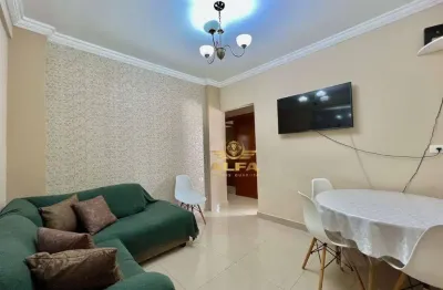 Apartamento à venda na praia das pitangueiras, centro do guarujá, ótima localização próximo ao comércio da região e a 1 quadra do mar, imóvel amplo e