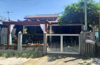 Casa com 2 quartos à venda na Rua José Pereira de Lima, 116, Conjunto Habitacional Partenope, Campo Largo por R$ 330.000