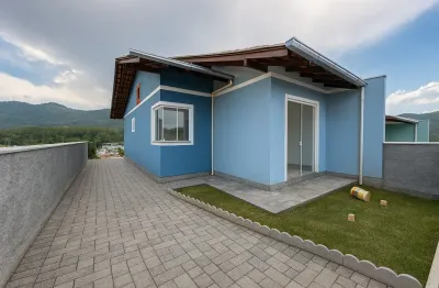 “sua casa com área verde no arapongas — viva com mais silêncio e privacidade.'