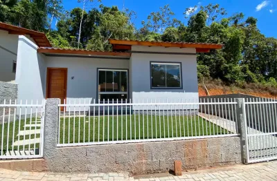 “a experiência de morar bem: casa com vista e área verde no parque arapongas.'